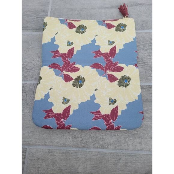 Rachel Pally Floral Canvas and Vegan Leather Reversible Clutch - Picture 2 of 10